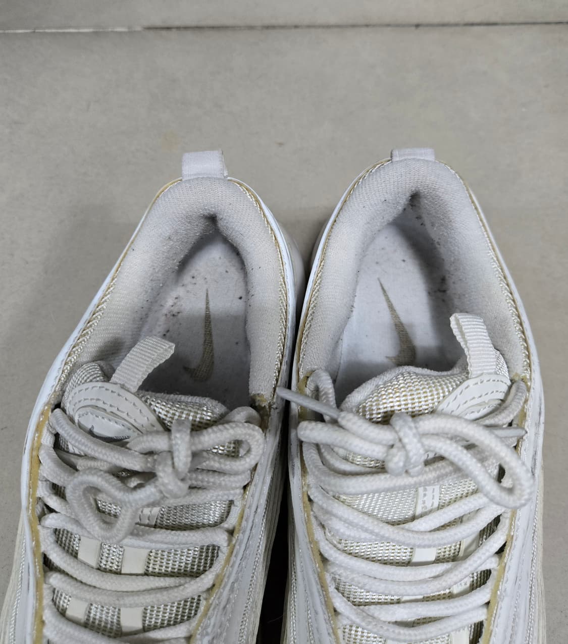 나이키 에어맥스97 트리플화이트 운동화 235mm 상품이미지5