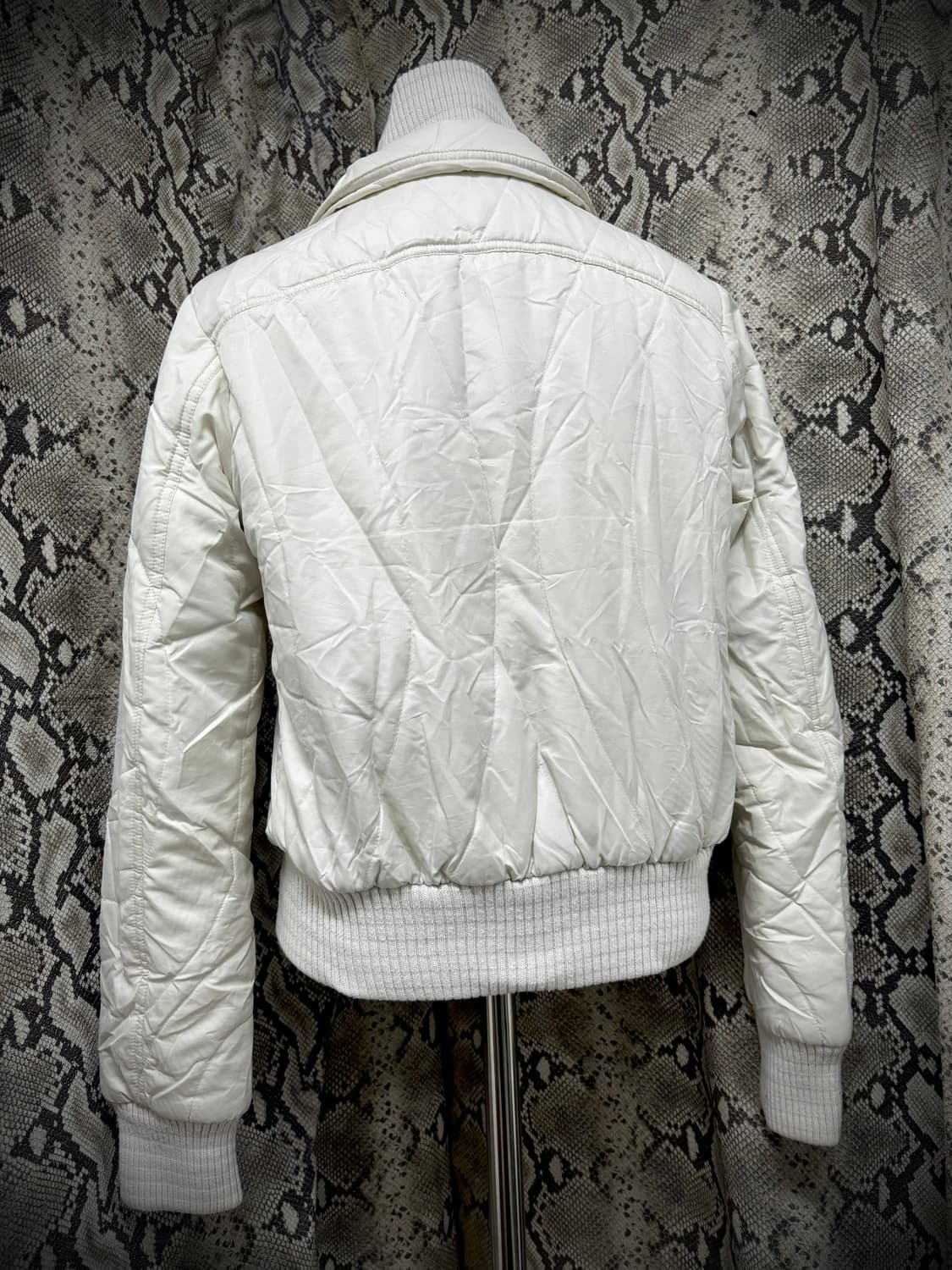 [00‘s] White High-Neck Layered Bomber Fi 상품이미지10
