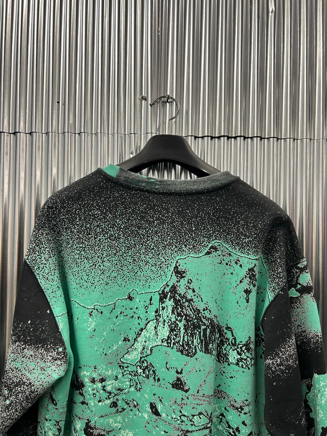 나이키 ACG 써마핏 맨투맨 상품이미지4