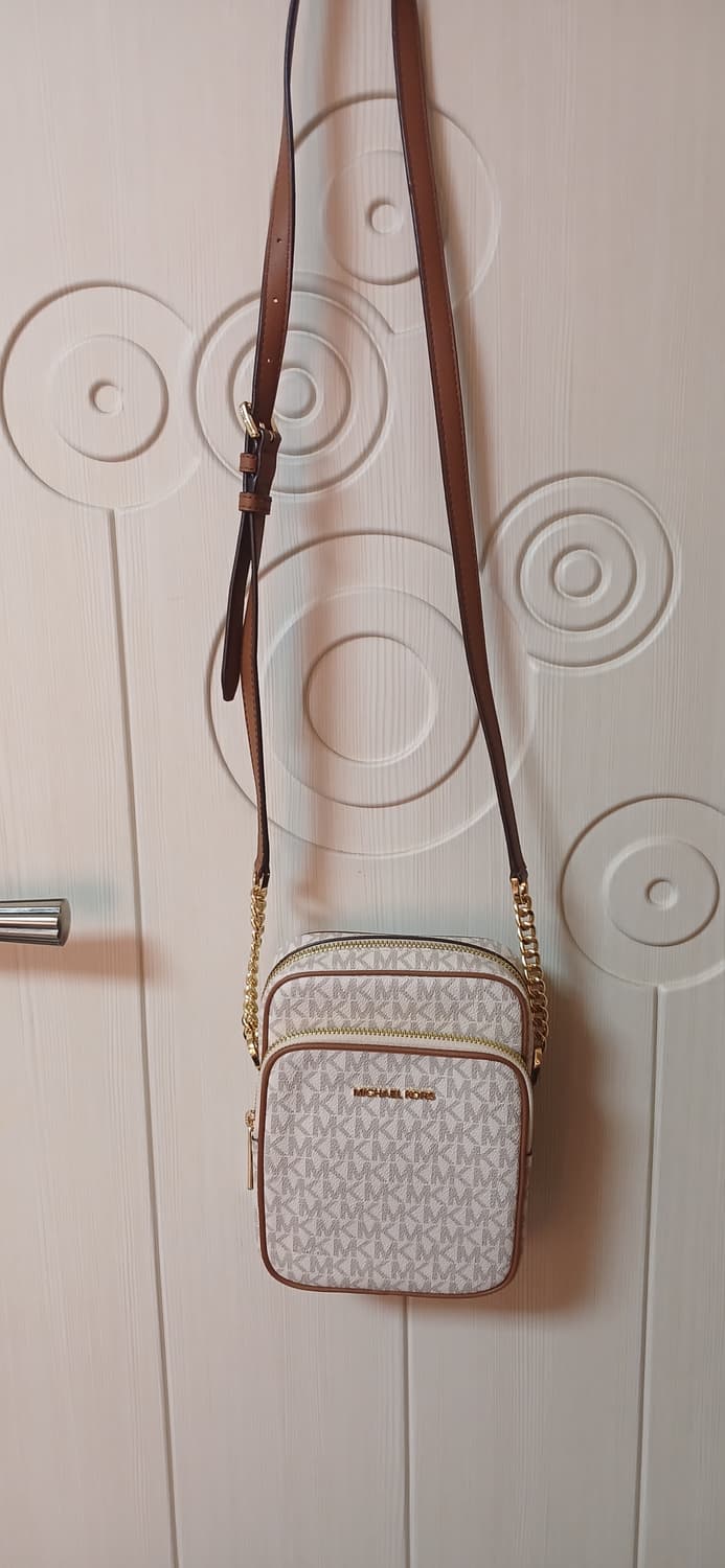 마이클코어스 크로스백 상품이미지1