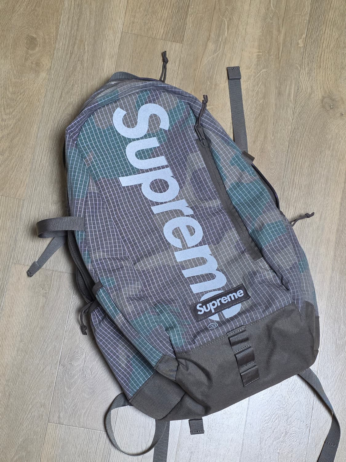 슈프림 24ss 백팩 우드랜드 카모 상품이미지1