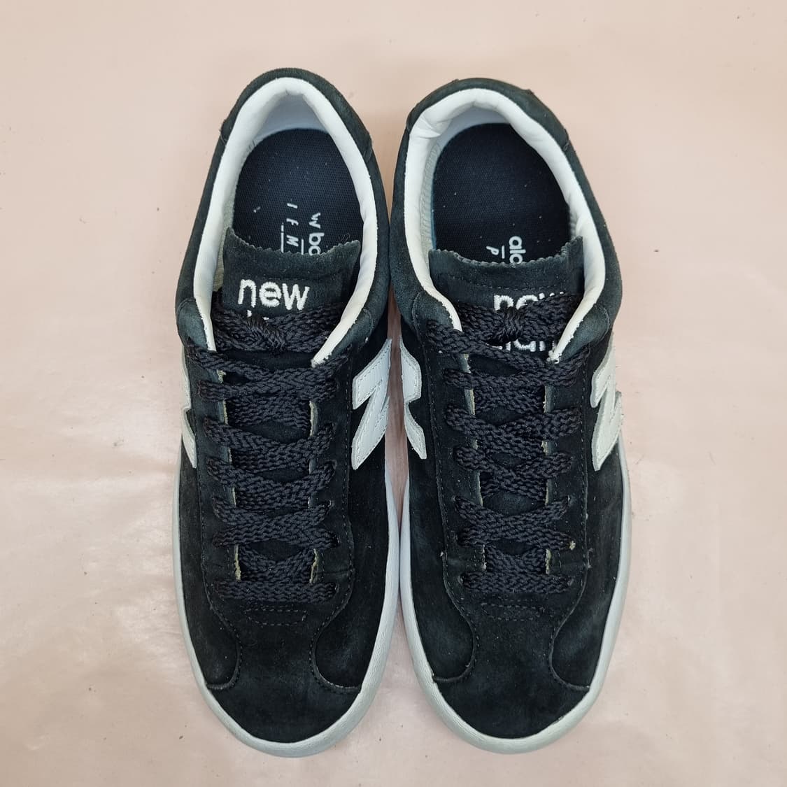 뉴발란스 템퍼스 여성 스니커즈 235 상품이미지2