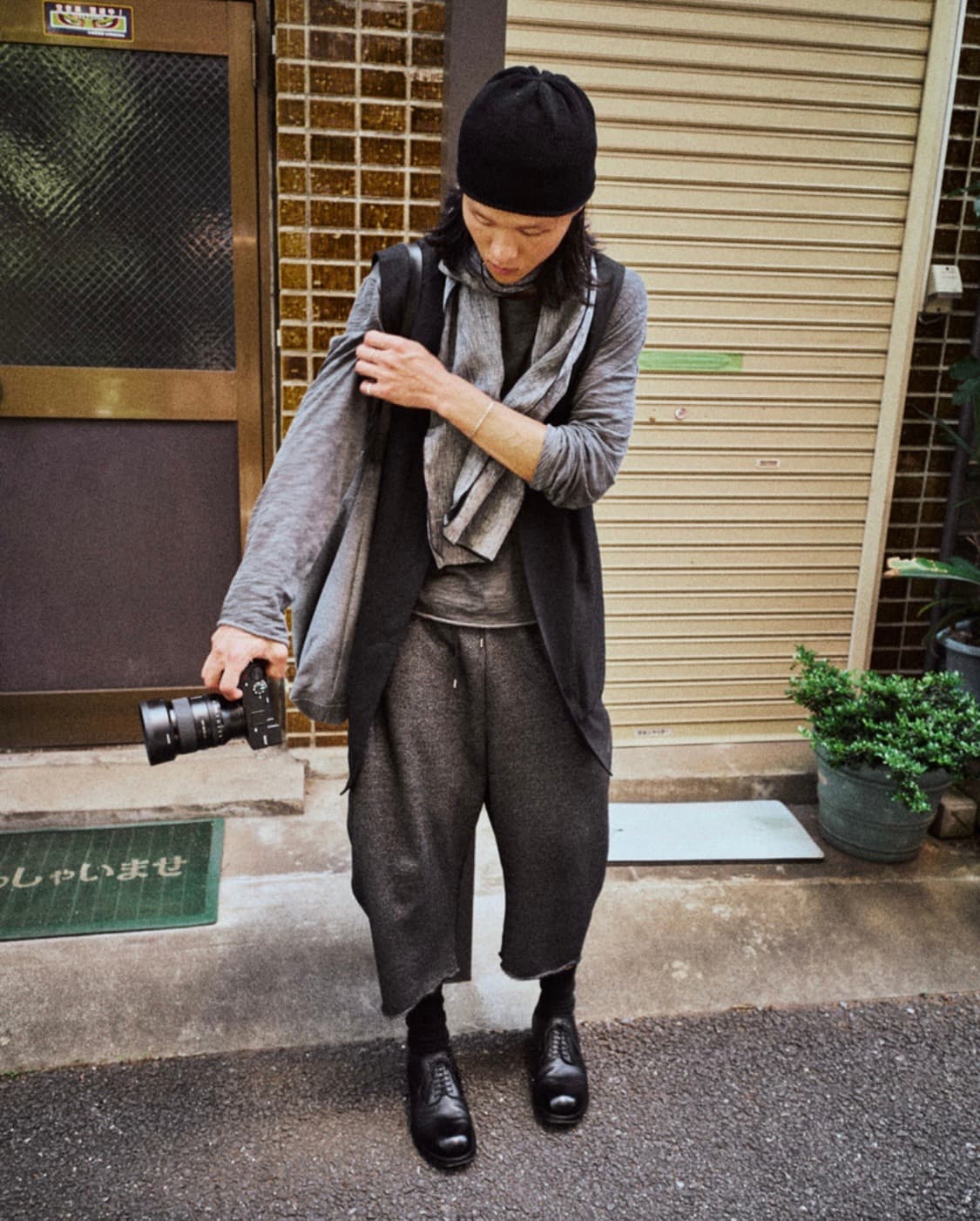 모노프리베 텍스쳐드 롱슬리브 챠콜 2 상품이미지1