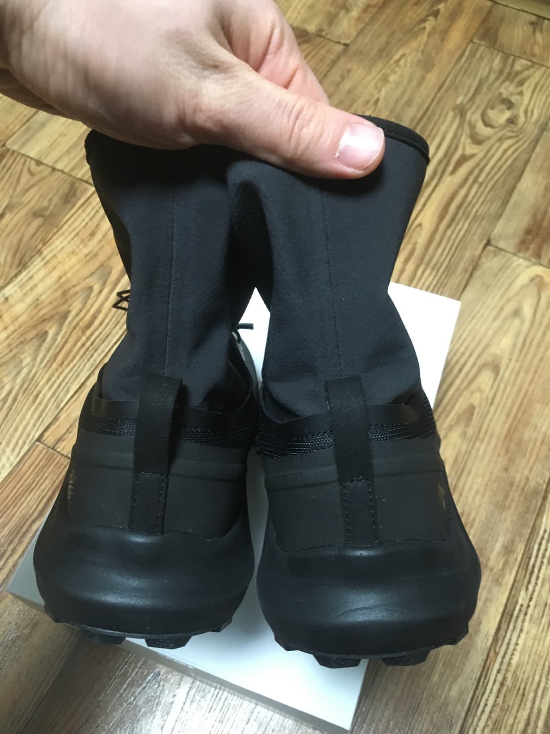 데상트 유스 시프트 트레일 블랙 판매합니다 상품이미지5