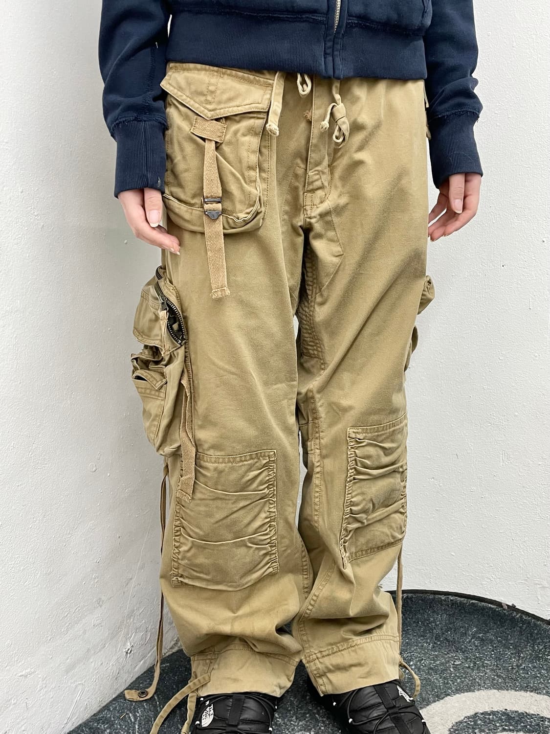 브라운 멀티포켓 밀리터리 디테일 카고 팬츠 상품이미지3