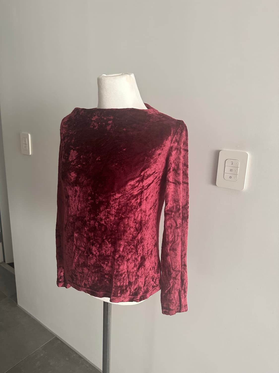 베이스레인지 벨벳 모달 티셔츠  상품이미지2