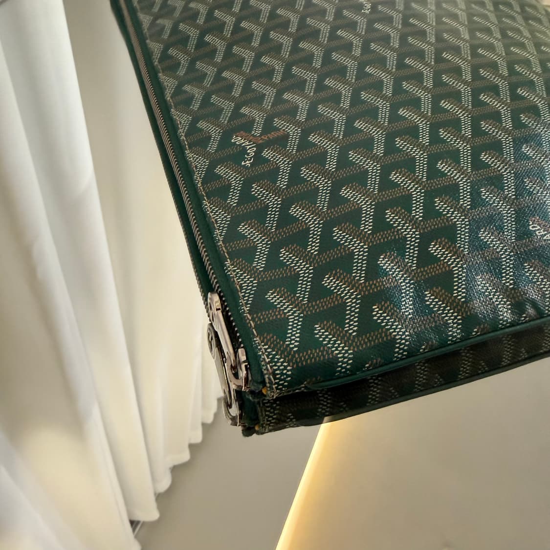 고야드 세나 클러치 GM 그린 스페셜 컬러 상품이미지4