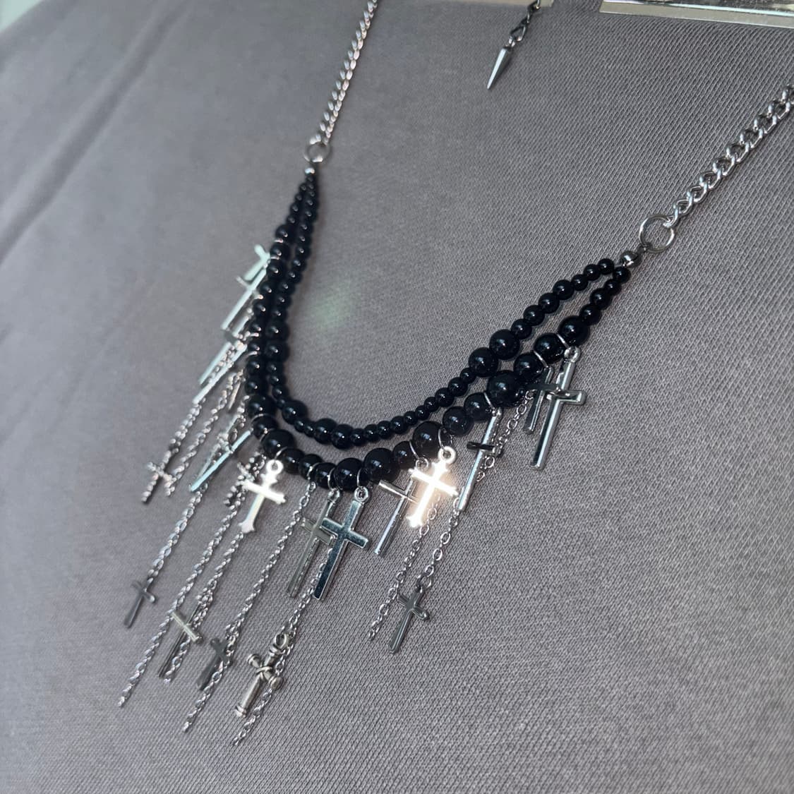 Messy Cross Black✝️ 상품이미지1