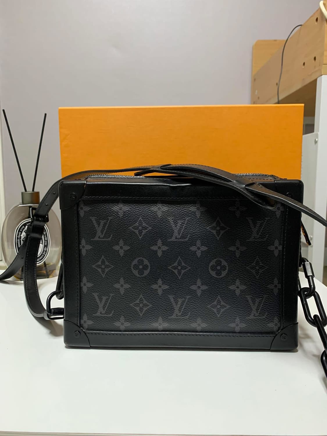 루이비통 이클립스 소프트 트렁크 크로스백 상품이미지1