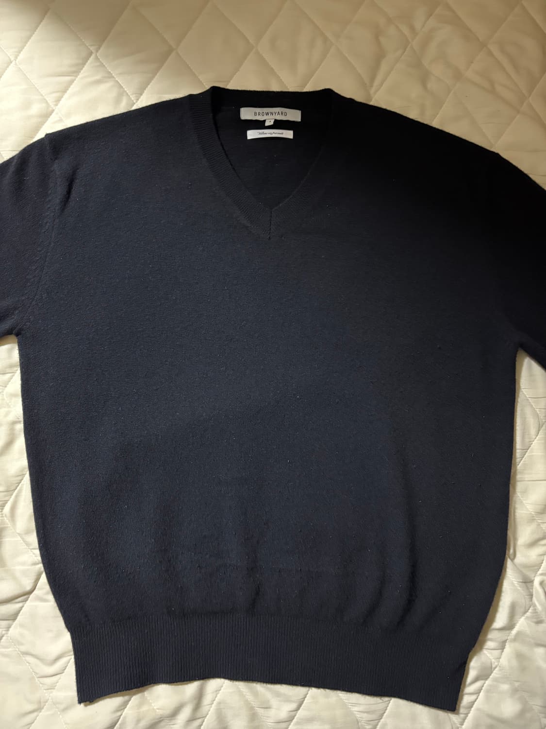 [4] 브라운야드 엑스트라 슈퍼 파인 브이넥 니트(블랙) 상품이미지2