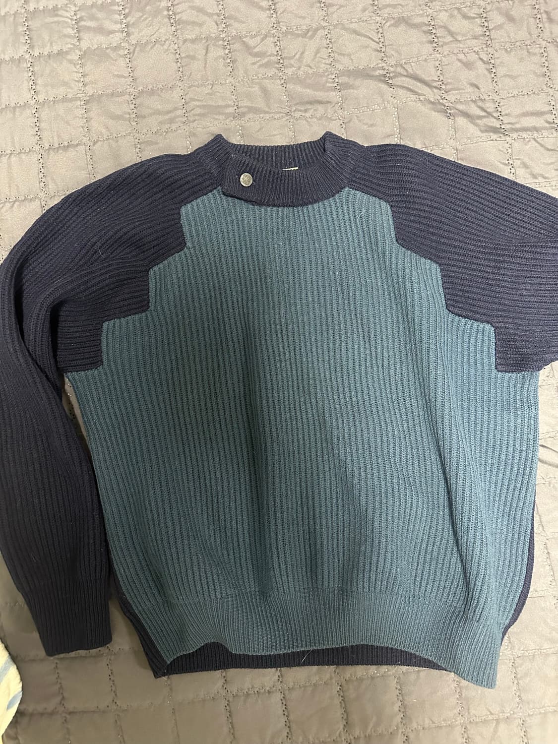 지방시 니트 상품이미지1