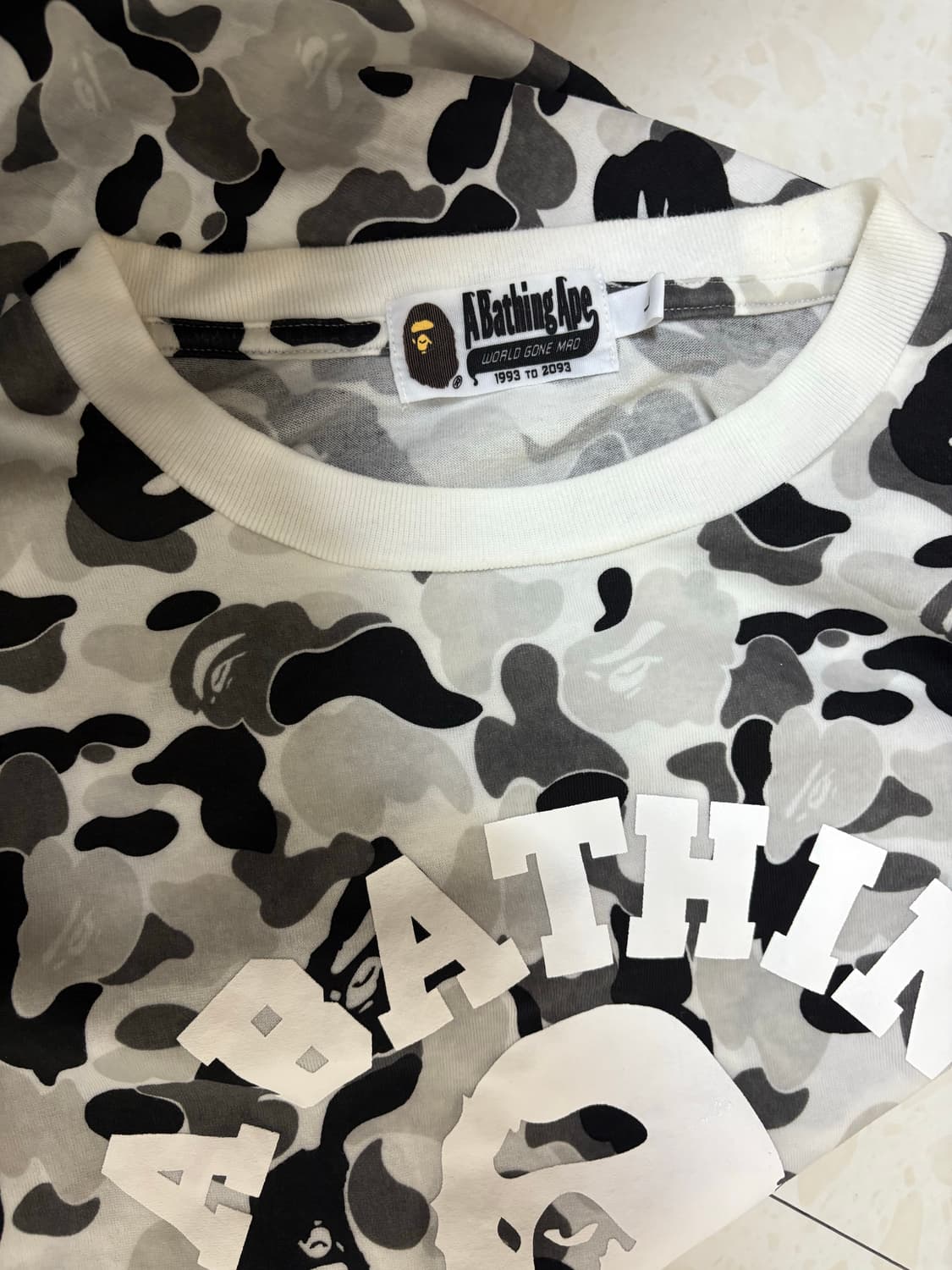 베이프 ABC 카모 컬리지 반팔 상품이미지1