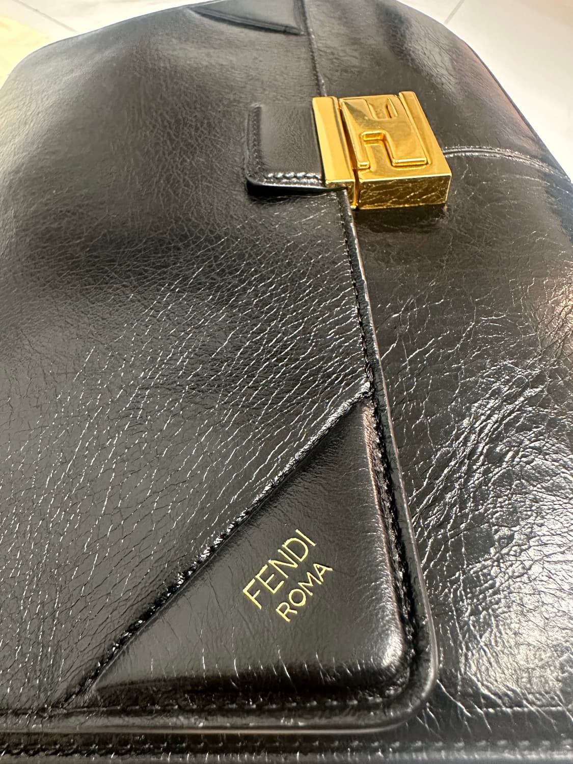 펜디 FF 가방 캔유 라지 숄더백 칸유 가방 블랙 상품이미지5