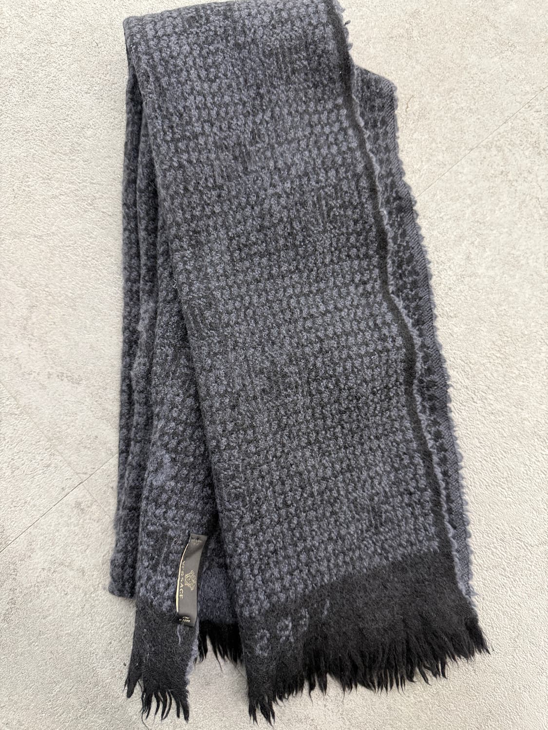 베르사체 정품 회색 체크 머플러 상품이미지2