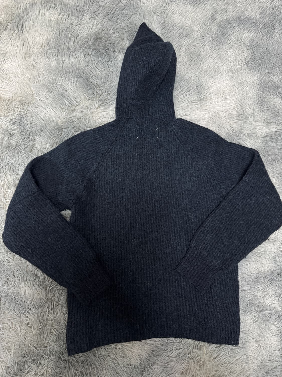 정품) 메종마르지엘라 브이넥 스티치 후디 니트 L사이즈 실착 95정도  상품이미지6