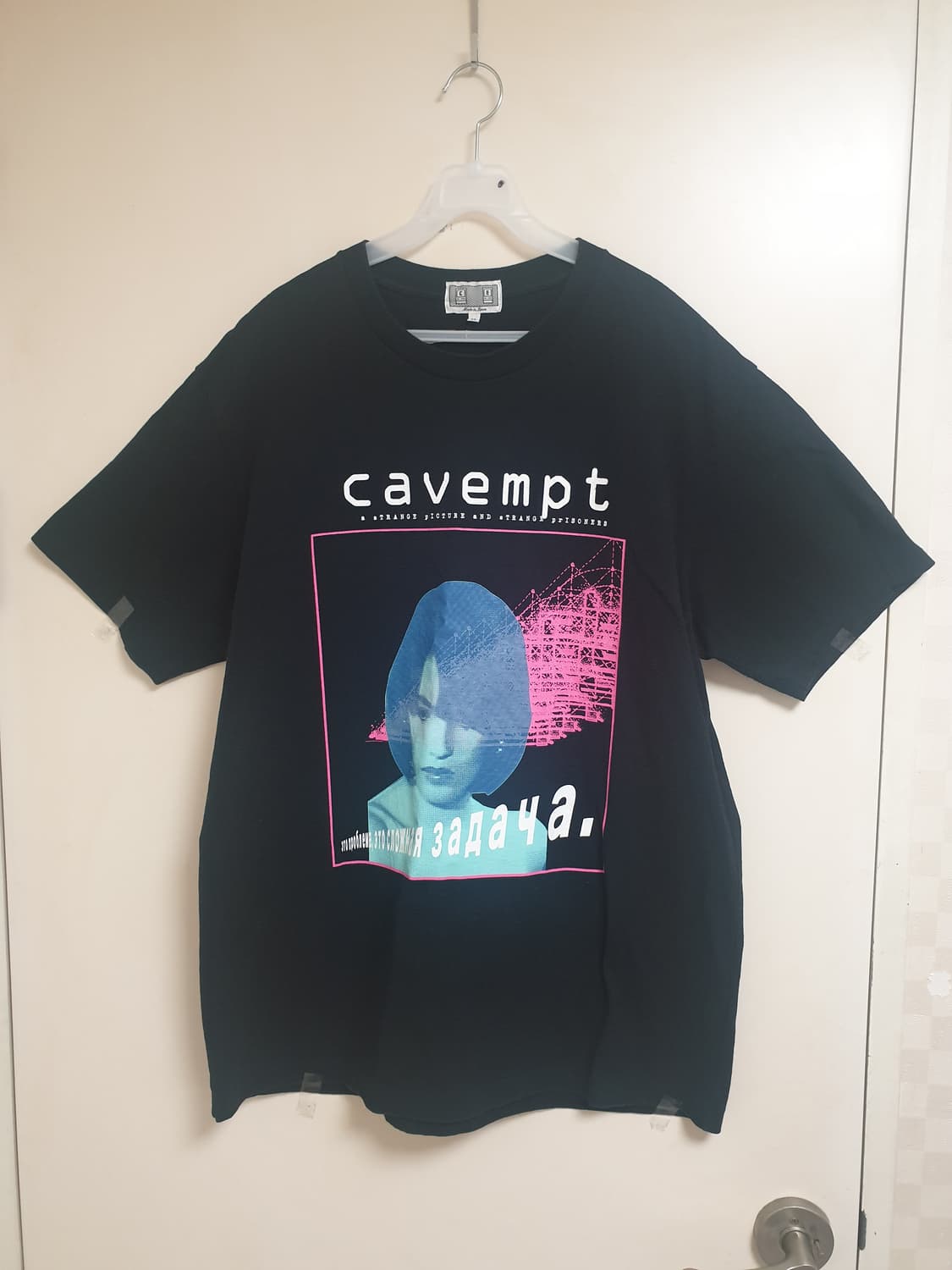 [남성] CAVEMPT 블랙 그래픽 반팔티 XL 상품이미지1