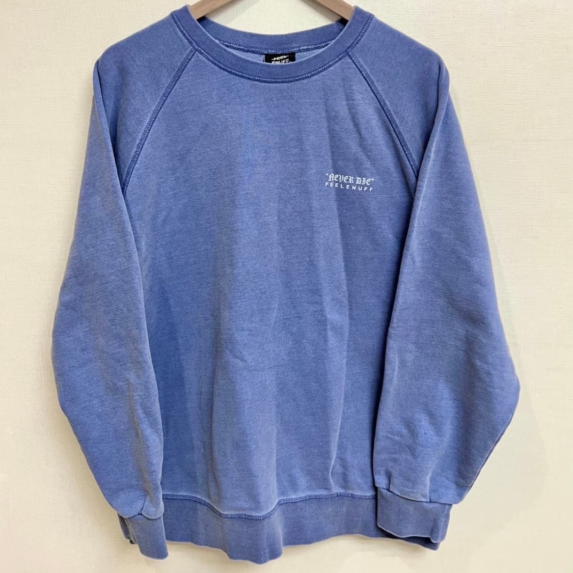 필이너프 크로스 그래픽 맨투맨 상품이미지4