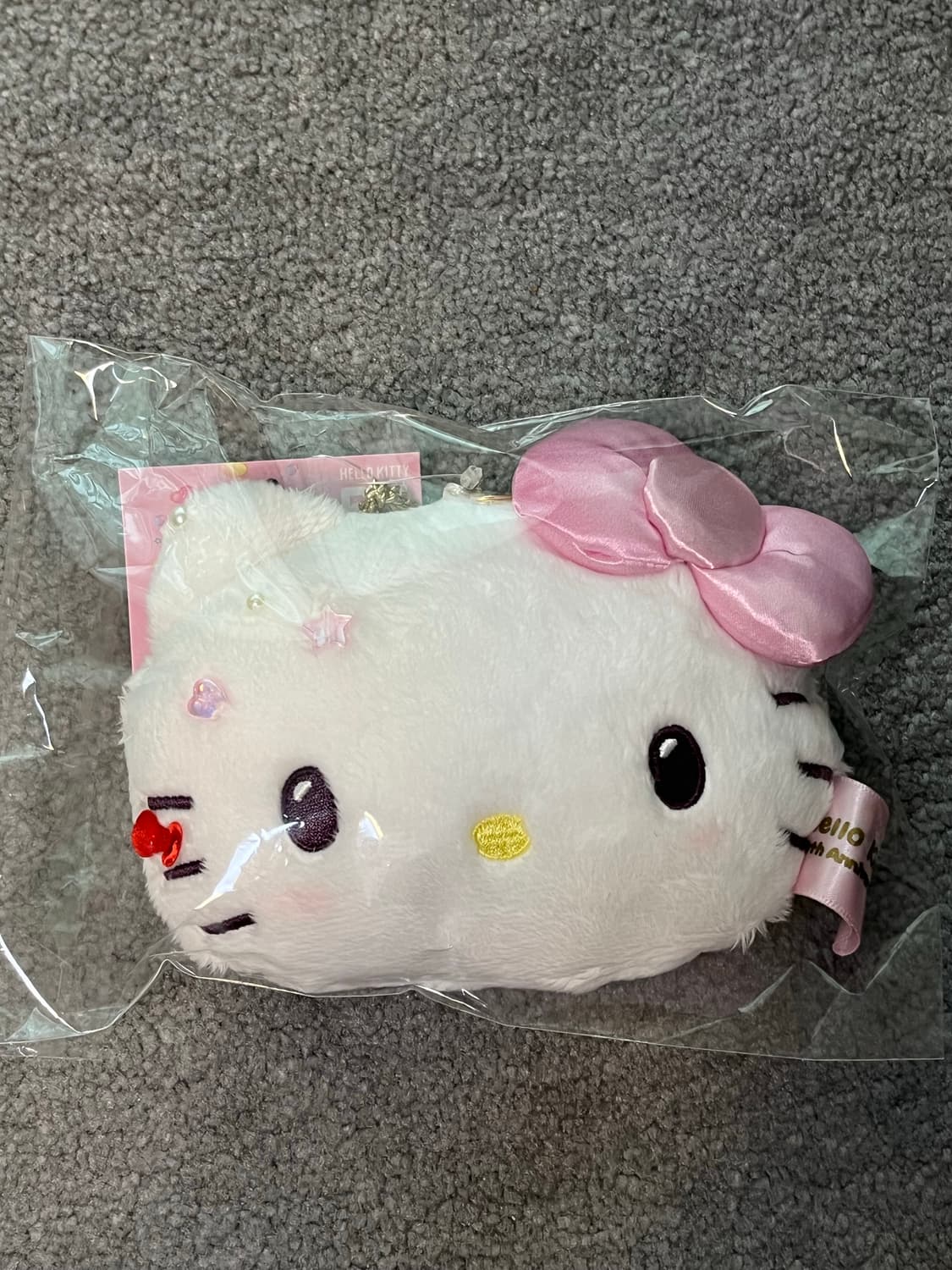 (새상품) 헬로 키티 50주년 기념 파우치 키링 상품이미지1