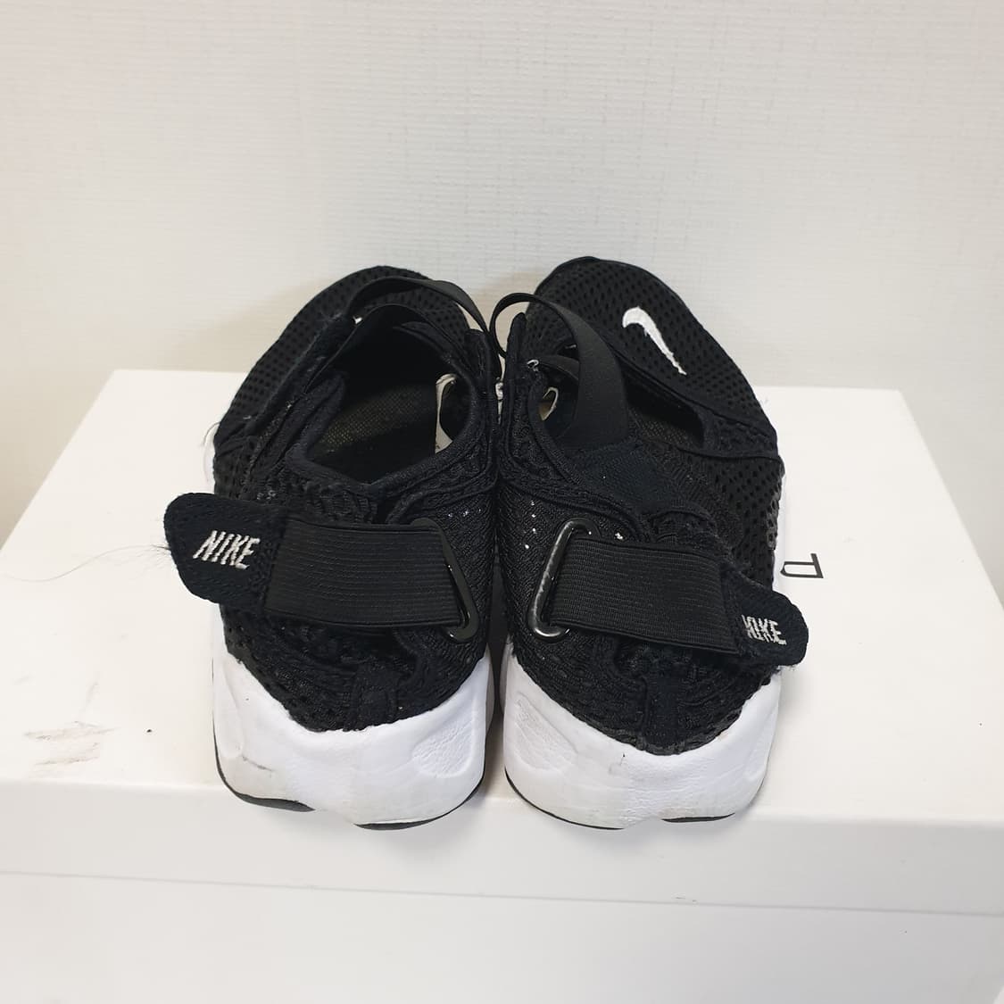 나이키 에어리프트 240 상품이미지3