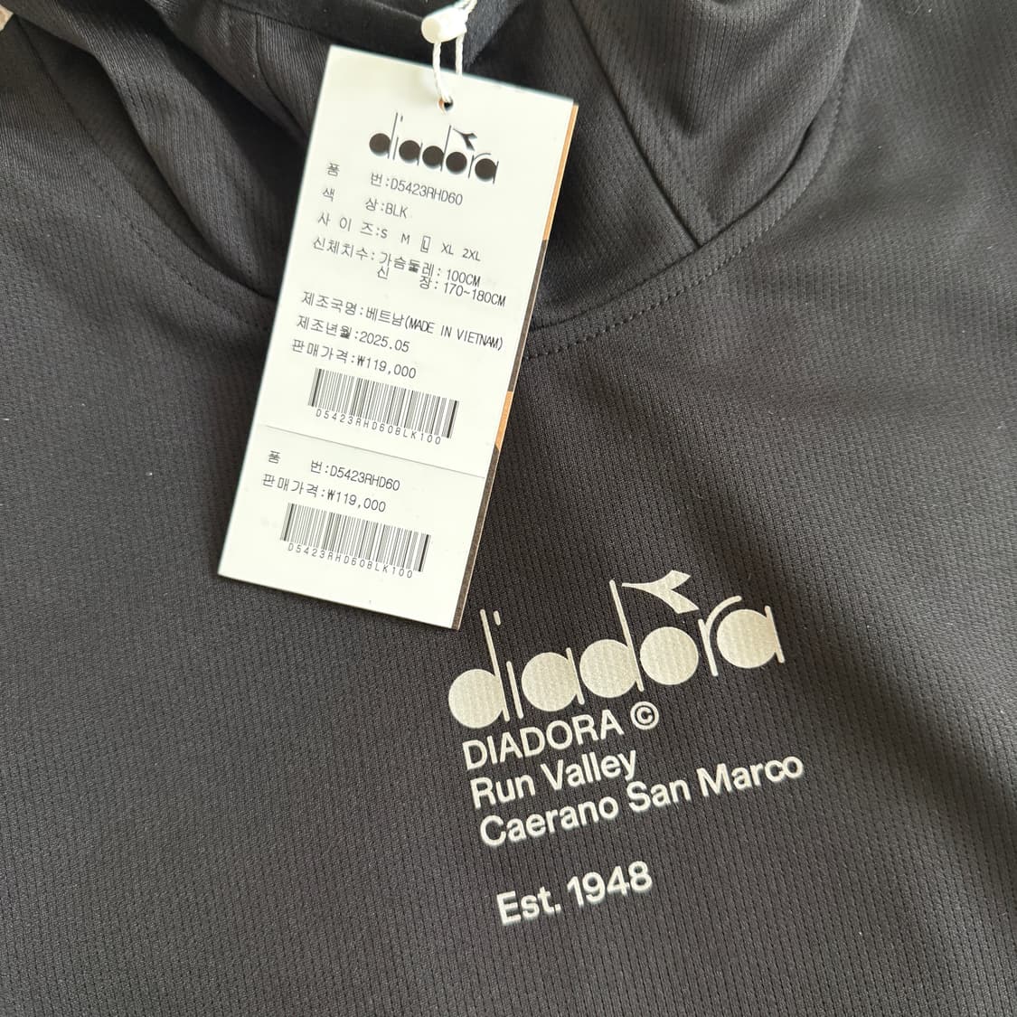 디아도라 캄포 러닝복 후드티 상품이미지5