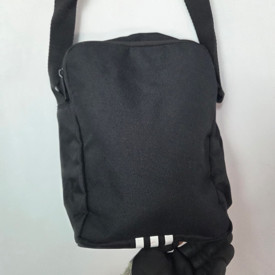새상품급 아디다스 삼선 오거나이저 크로스백 블랙 상품이미지7