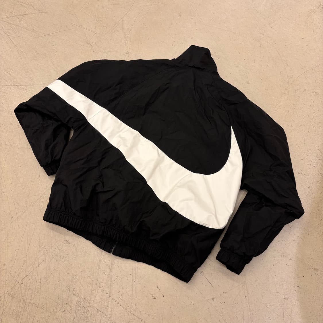 나이키 빅스우시 투톤 우븐 바람막이 상품이미지3