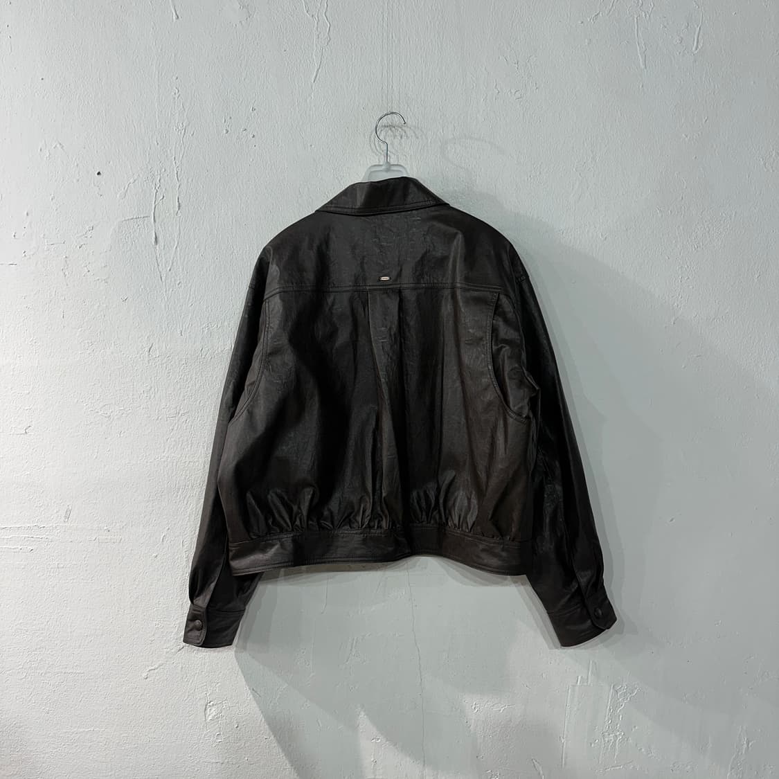 망고매니플리즈 레더 자켓 FREE 상품이미지3