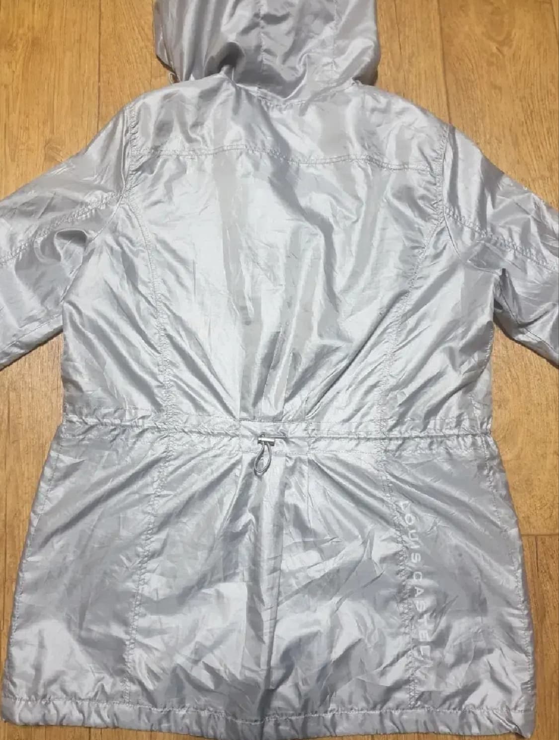 루이까스텔 골프 바람막이 95 사이즈입니다 상품이미지4