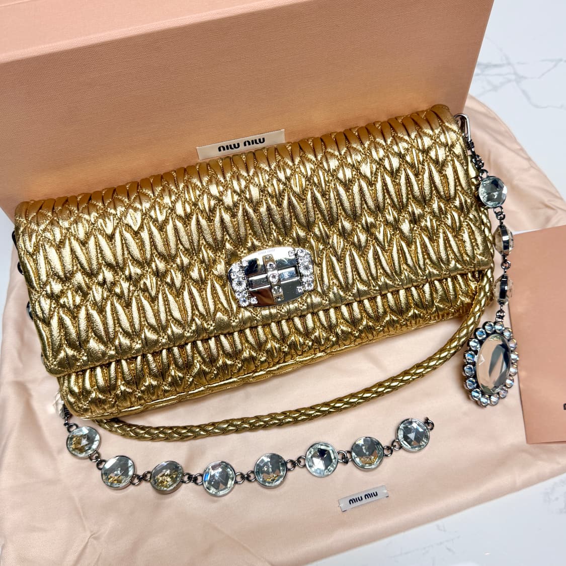  미우미우 RP0169 마테라쎄 스왈로브스키 크리스탈 골드 클러치 & 숄 상품이미지3