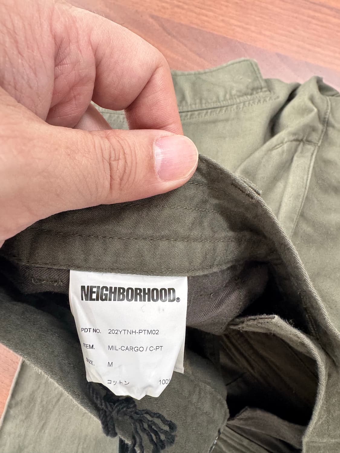 [M] 네이버후드 MIL-CARGO C-PANT 올리브 컬러 팝니다. 상품이미지5