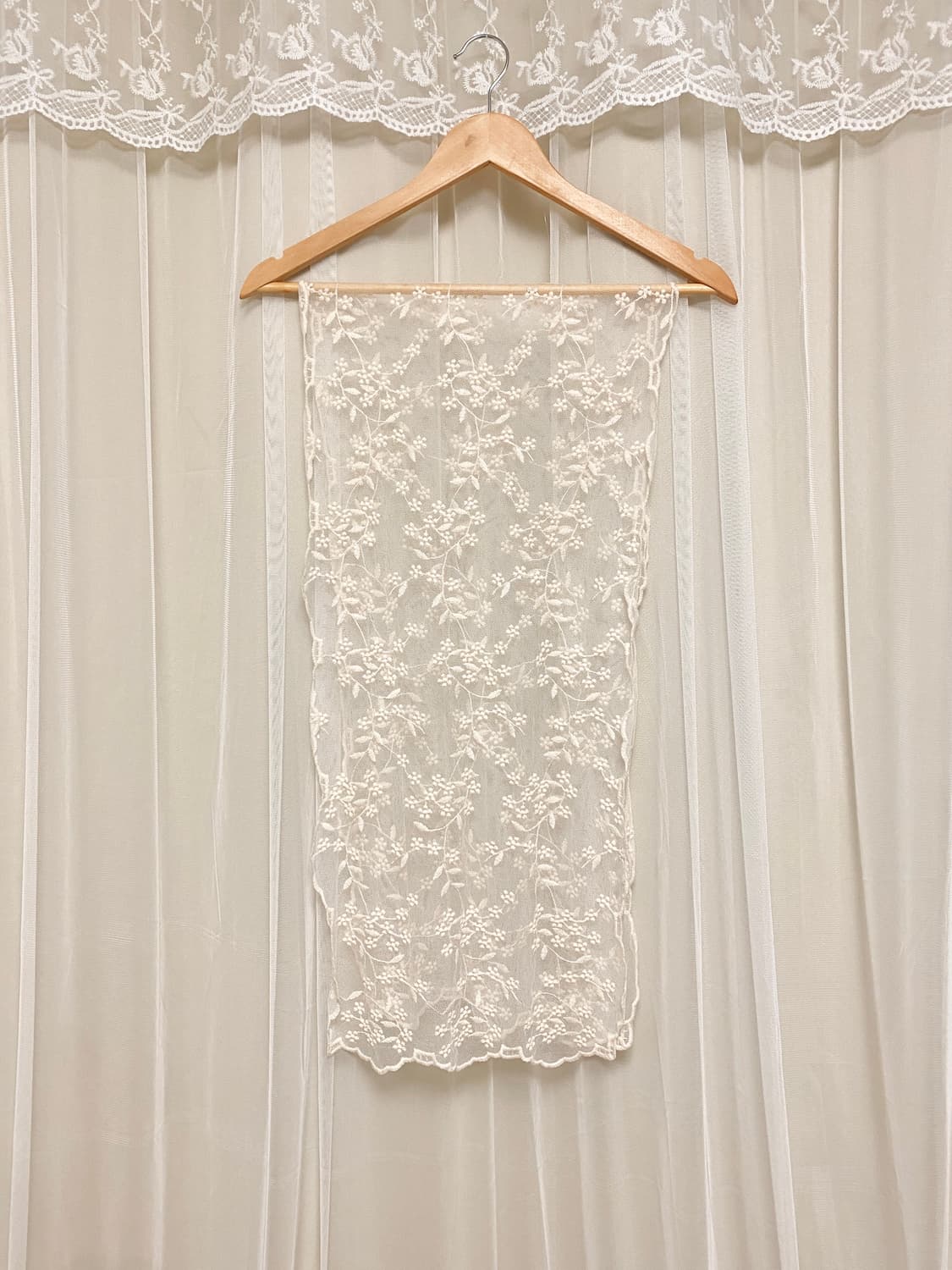 Ivory Floral Lace Scarf 상품이미지3
