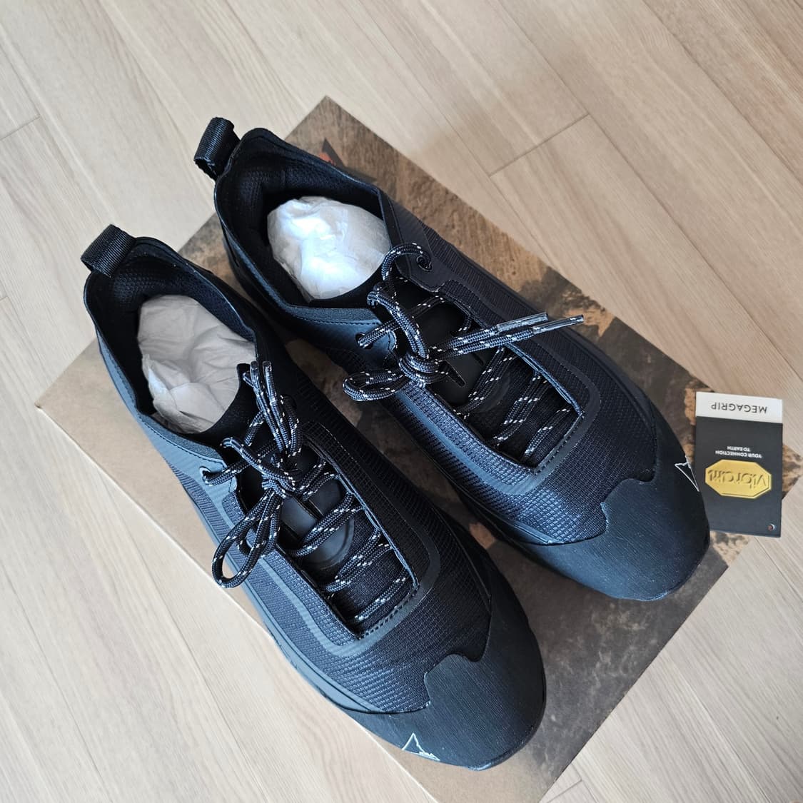 280 44 새제품) 로아 카타리나 라이트 블랙 구동화 트레킹화 비브람 상품이미지5