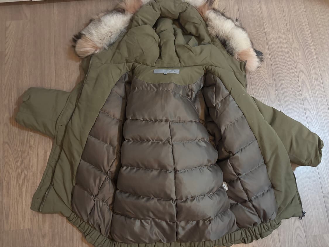 상태최상 지컷 빅사가퍼 구스다운 야상형 중기장 패딩 55(66가능) 상품이미지3