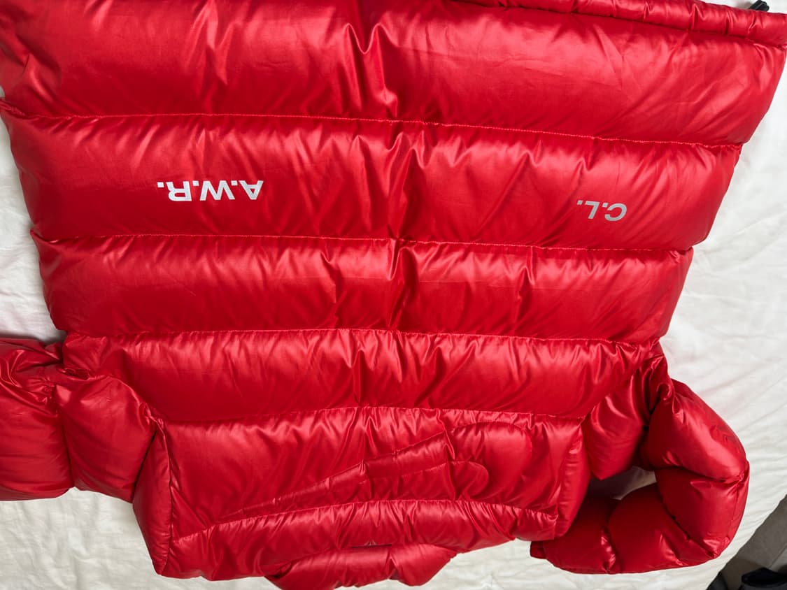녹타 선셋 푸퍼 패딩 레드 XL사이즈 팝니다 상품이미지5