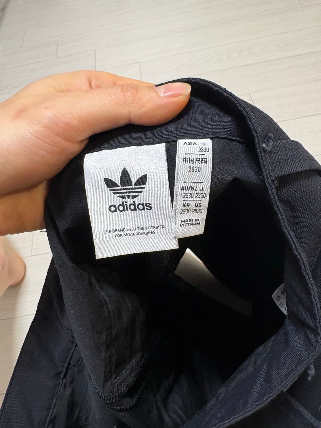 아디다스 스케이드 보드 쇼츠 28인치 상품이미지3