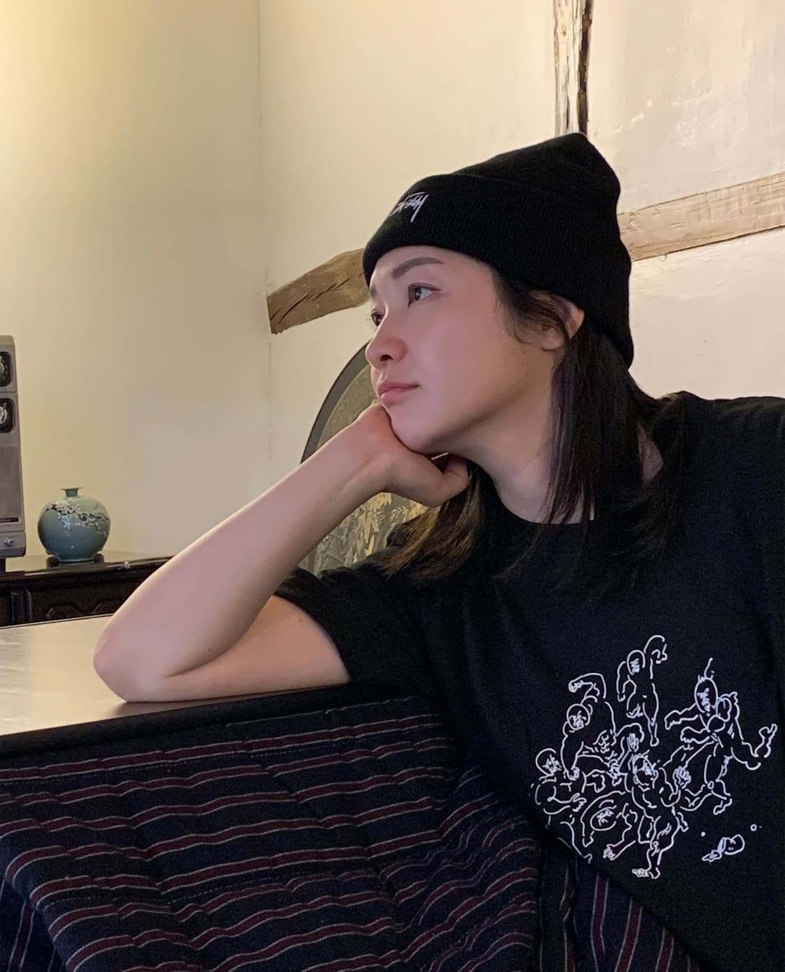 얼렁뚱땅상점 난투 반팔 블랙 상품이미지3