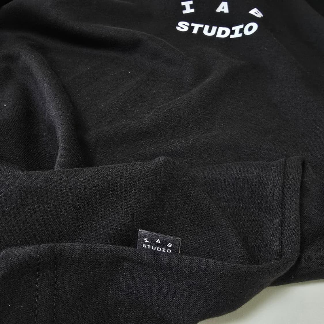 (새상품/XL)아이앱스튜디오 블랙 반팔 상품이미지5