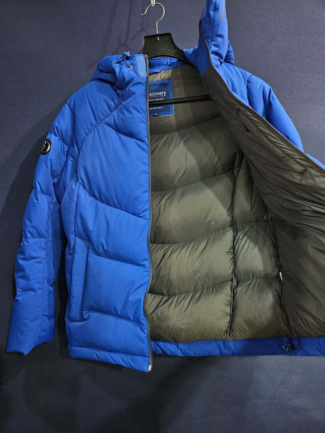 디스커버리 블루컬러 남성 슬림핏 95 구스다운 후드패딩  상품이미지9