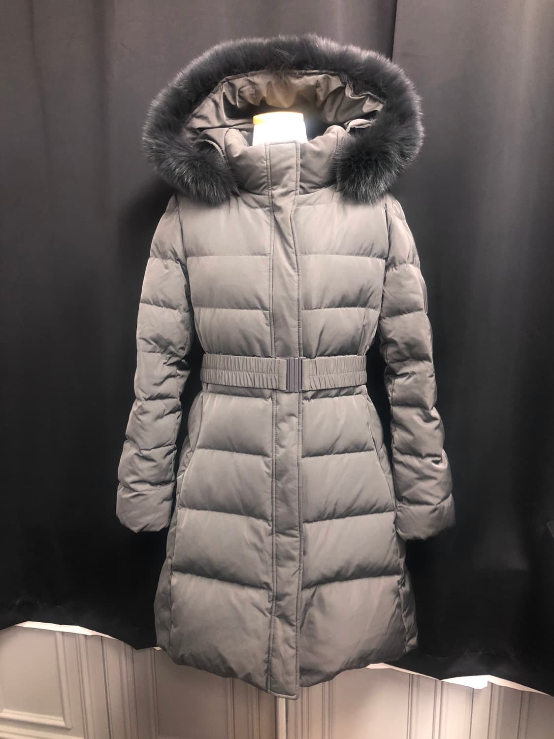 로엠 폭스퍼 벨티드 덕다운 롱패딩 그레이 M 상품이미지6