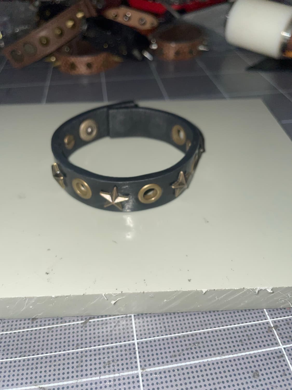 Star eyelet leather bracelet 상품이미지1