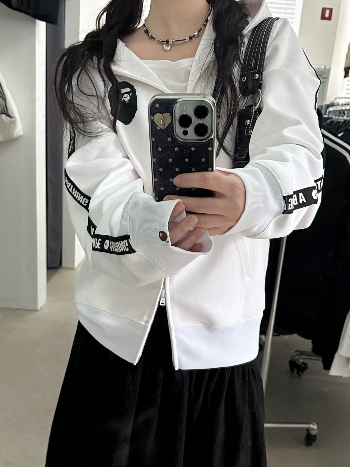 베이프 화이트 사이드라인 빅사루 폴리 후드집업  상품이미지2