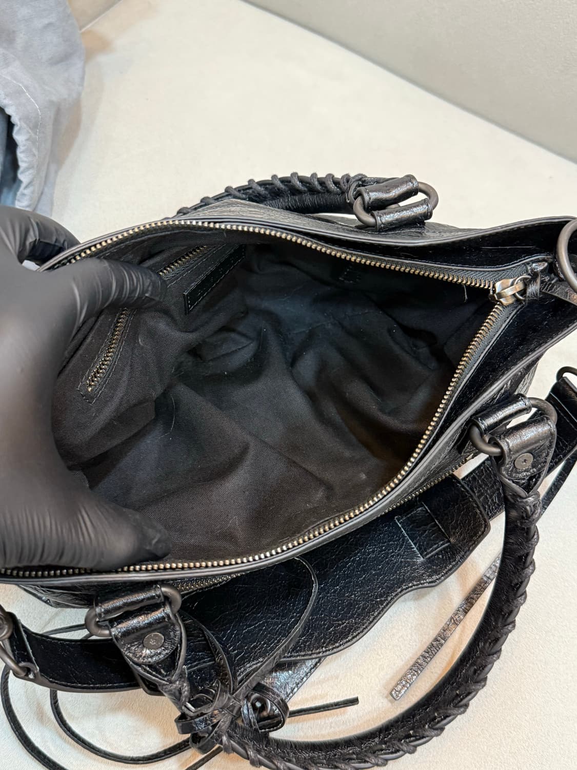 발렌시아가 르시티 퍼스트백 상품이미지7