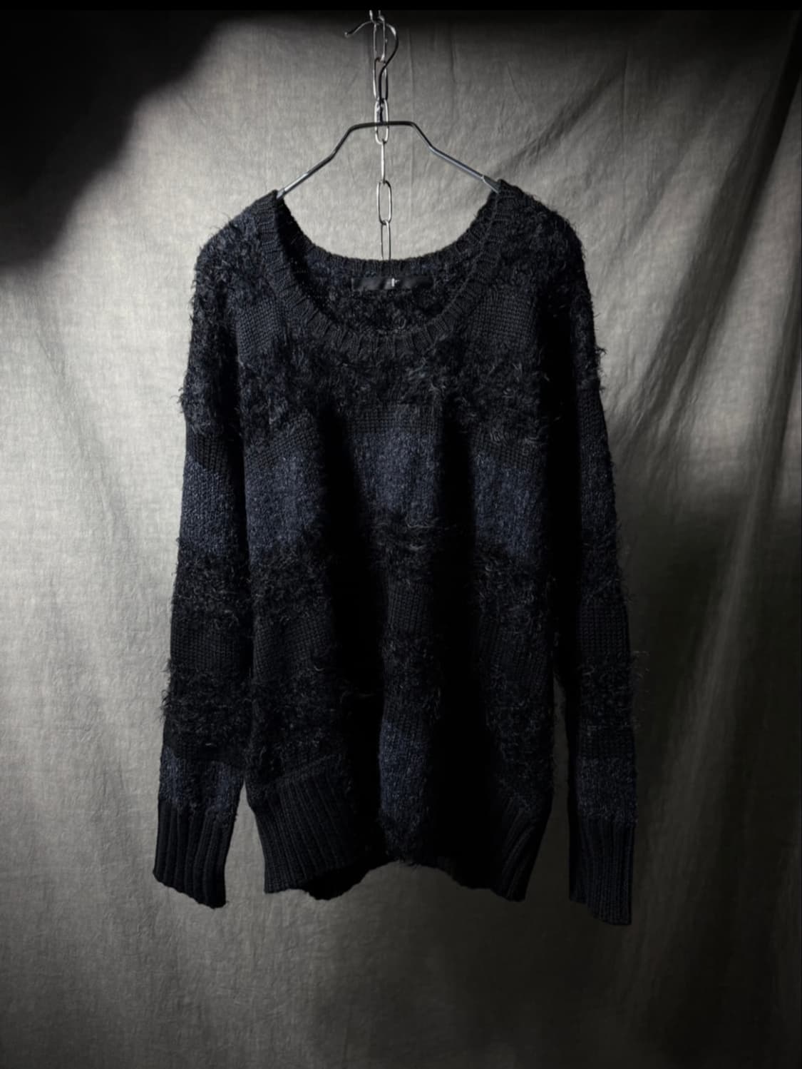 NO ID Textured Shaggy Knit Sweater 상품이미지3