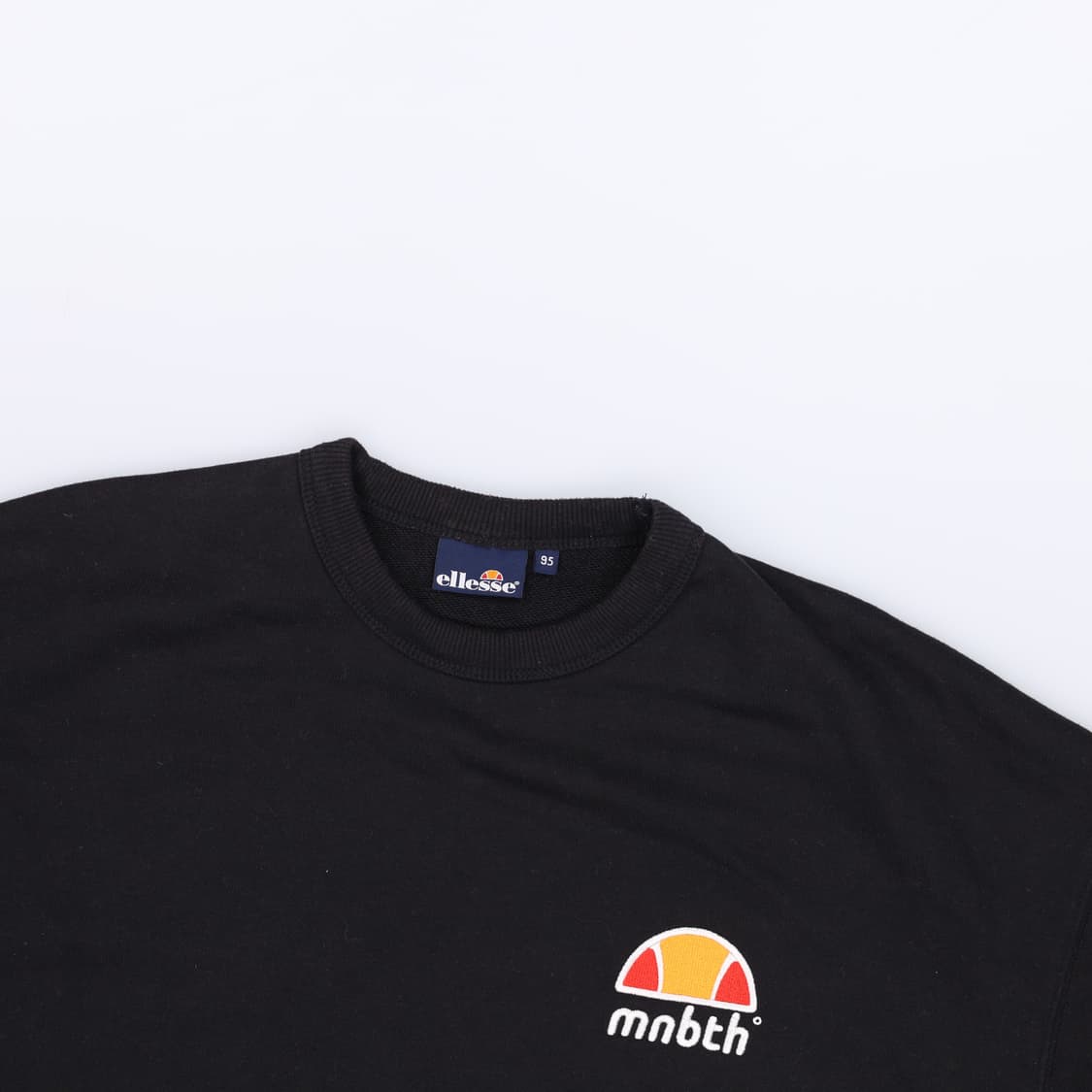 [95] 엘레쎄 스몰로고 블랙 맨투맨 1222H2 상품이미지3