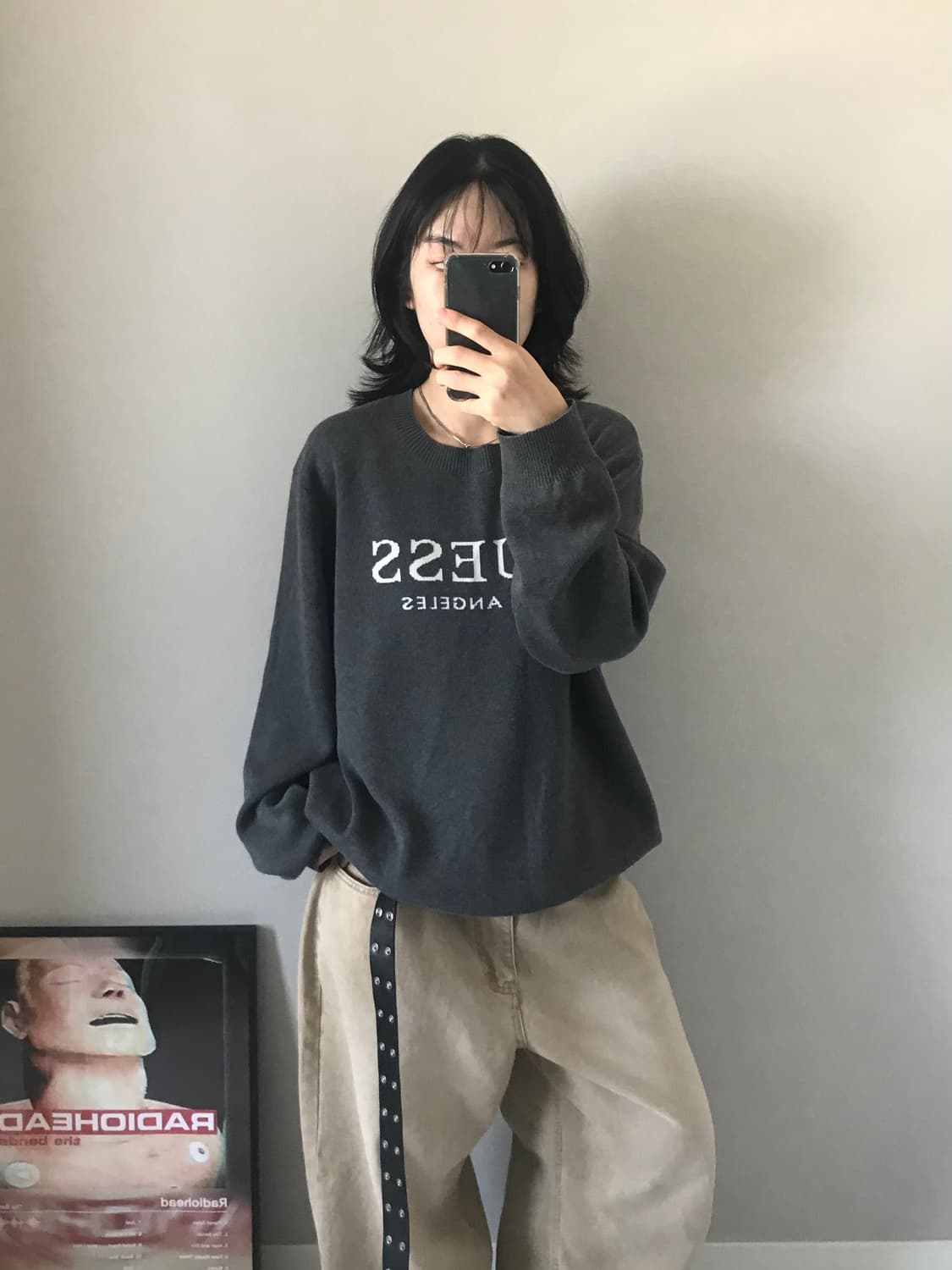 게스 중앙 로고 차콜 니트 상품이미지2