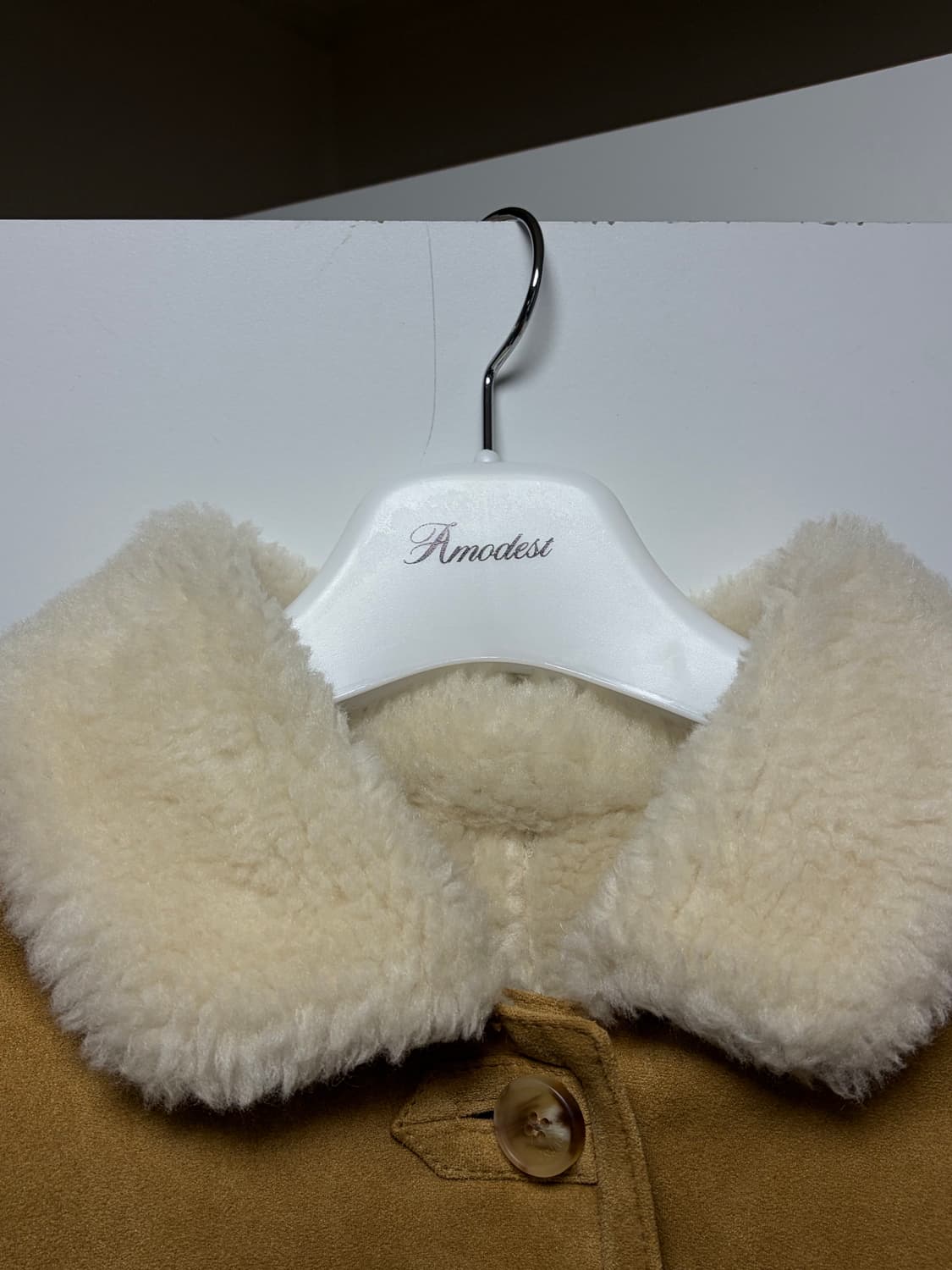 모데스트무드 런던무스탕 베이지 상품이미지5