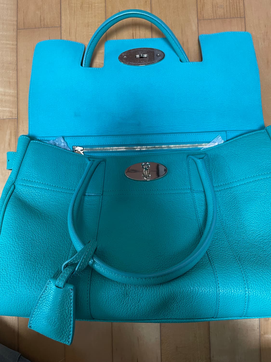 멀버리 터키색 토트백 상품이미지1