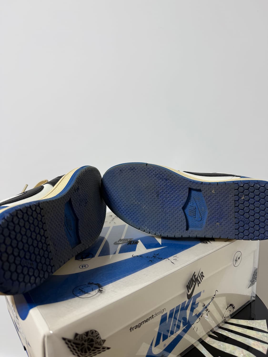 조던 1 x 트래비스 스캇 x 프라그먼트 레트로 로우 OG SP 밀리터  상품이미지4