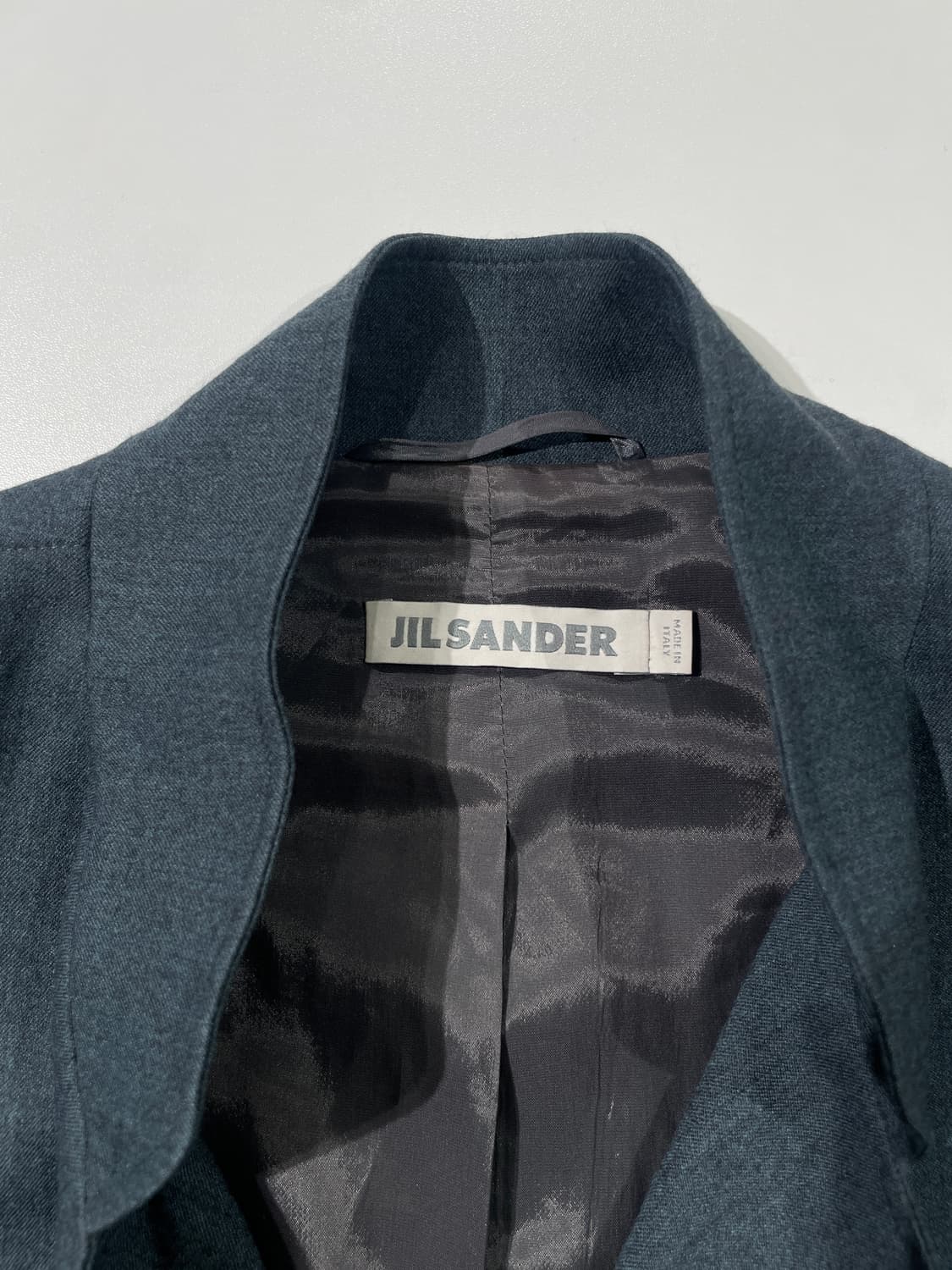 질샌더 틸 플랩 포켓 퍼늘넥 울 자켓 상품이미지7