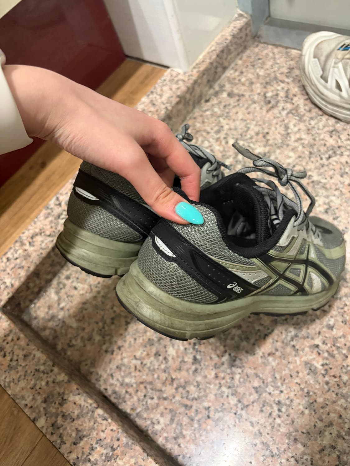 아식스 조그 100 S 시트 락 - 2E 와이드 (255) 상품이미지3